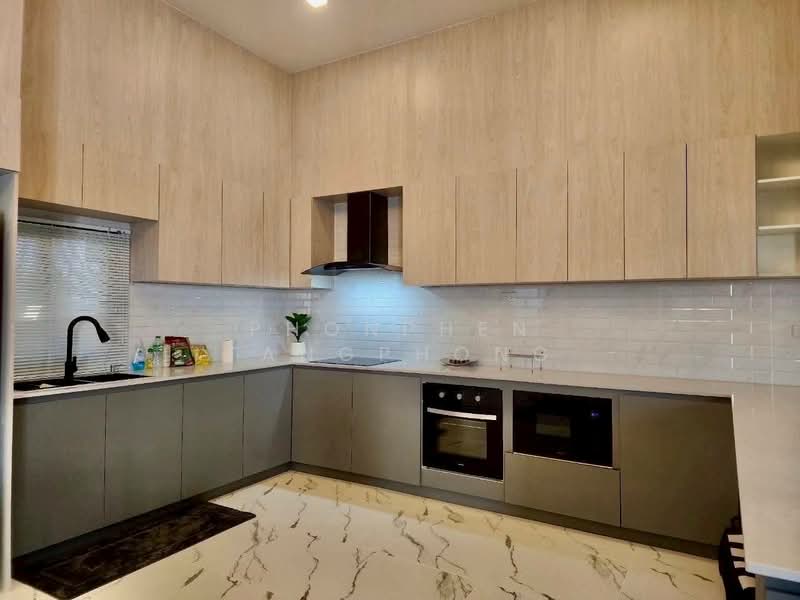 3-BR Villa, Chon Buri (Pattaya), Nong Pru, Bang Lamung (Pattaya), Chon Buri (Pattaya), 3 Bedrooms, 220 sqm, Villa For Rent, by Phonphen Tangphong, 500268424 - DDproperty.com