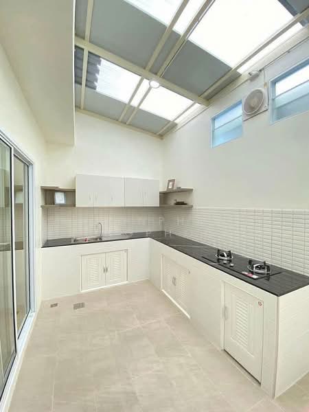 3-BR Townhouse, Chon Buri (Pattaya), Samed, Muang Chon Buri, Chon Buri (Pattaya), 3 Bedrooms, 150 sqm, Townhouse For Sale, by Phonphen Tangphong, 500268483 - DDproperty.com