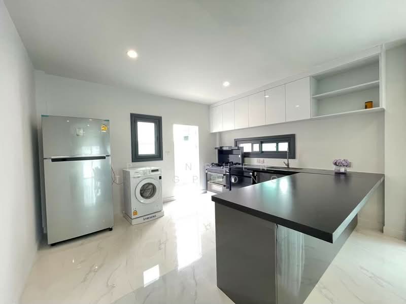 undefined, Chon Buri (Pattaya), Nong Pru, Bang Lamung (Pattaya), Chon Buri (Pattaya), 4 Bedrooms, 250 sqm, Single Detached House For Rent, by Phonphen Tangphong, 500268507 - DDproperty.com