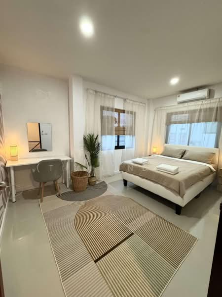ให้เช่าบ้าน 3 ห้องนอน ใจกลางเฉวง เกาะสมุย ทำเลดีมาก, สุราษฎร์ธานี, บ่อผุด, เกาะสมุย, สุราษฎร์ธานี, 120 ตร.ม., บ้านเดี่ยว ให้เช่า, โดย Fazwaz (Thailand) Co., Ltd., 500268513 - DDproperty.com