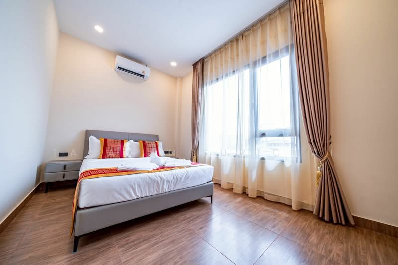 7-BR House, Chon Buri (Pattaya), Nong Pru, Bang Lamung (Pattaya), Chon Buri (Pattaya), 7 Bedrooms, 320 sqm, Single Detached House For Sale, by Tanawan Surichai, 500268534 - DDproperty.com