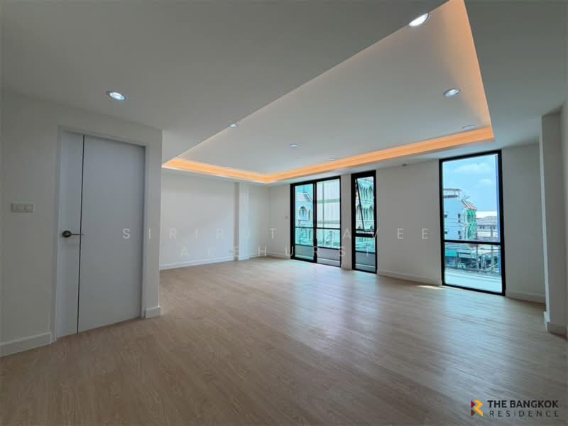 For Sale - Townhome Area Sukhumvit 101, Bangkok