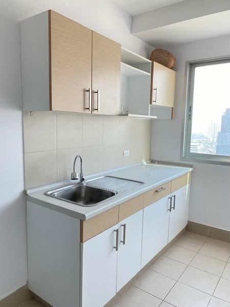 Supalai Park Ekkamai-Thonglor, Bangkok, Petchaburi Road, Bang Kapi, Huai Khwang, Bangkok, 1 Bedroom, 68 sqm, Condo For Sale, by Suchada Yodyiem, 500268608 - DDproperty.com