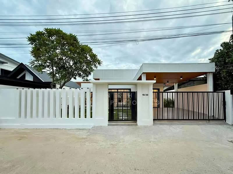 3-BR House, Chon Buri (Pattaya), Nong Pru, Bang Lamung (Pattaya), Chon Buri (Pattaya), 3 Bedrooms, 263 sqm, Single Detached House For Sale, by Phonphen Tangphong, 500268660 - DDproperty.com
