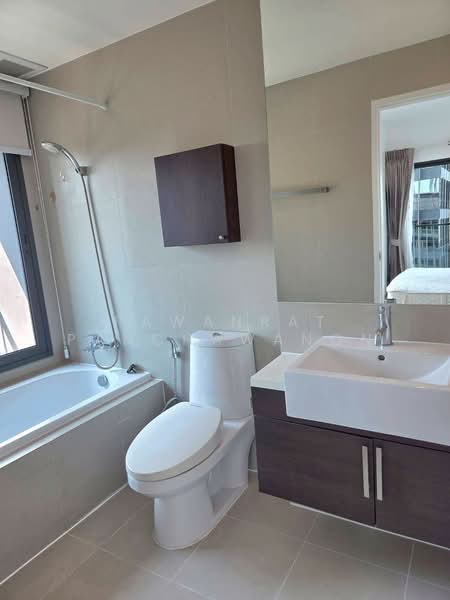 Noble Remix, Bangkok, 772 Soi Sukhumvit 36, Sukhumvit Road, Khong Tan, Khlong Toei, Bangkok, 1 Bedroom, 62 sqm, Condo For Rent, by Pawanrat Panchawanon, 500268669 - DDproperty.com