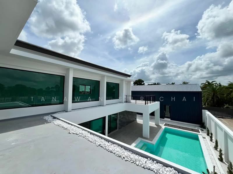 4-BR Villa, Chon Buri (Pattaya), Nong Pru, Bang Lamung (Pattaya), Chon Buri (Pattaya), 4 Bedrooms, 382 sqm, Villa For Sale, by Tanawan Surichai, 500268730 - DDproperty.com
