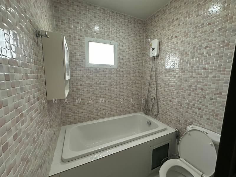 4-BR Townhouse, Chon Buri (Pattaya), Nong Pru, Bang Lamung (Pattaya), Chon Buri (Pattaya), 4 Bedrooms, 220 sqm, Townhouse For Sale, by Tanawan Surichai, 500268735 - DDproperty.com