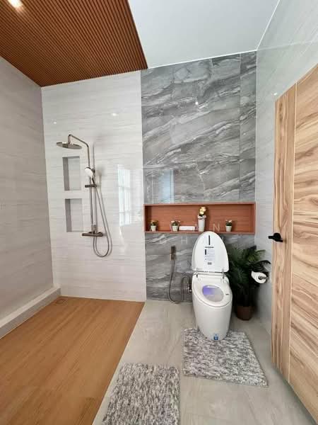 5-BR House, Chon Buri (Pattaya), Nong Pru, Bang Lamung (Pattaya), Chon Buri (Pattaya), 5 Bedrooms, 420 sqm, Single Detached House For Sale, by Tanawan Surichai, 500268761 - DDproperty.com