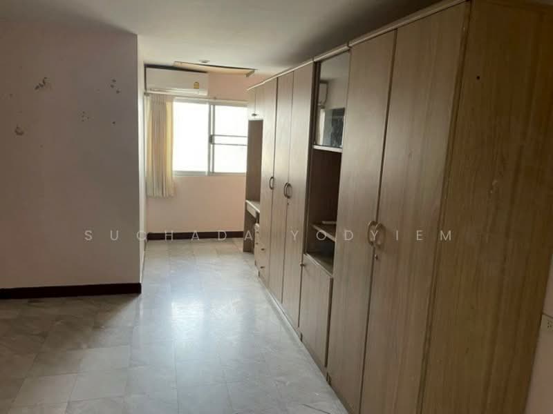 Regent On The Park 3, Bangkok, 185 Soi Sukhumvit 39 Sukhumvit Road, Khlong Tan Nua, Watthana, Bangkok, 3 Bedrooms, 242 sqm, Condo For Sale, by Suchada Yodyiem, 500268831 - DDproperty.com