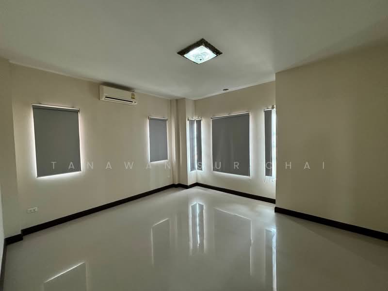 บ้าน 3-ห้องนอน, ชลบุรี, นาเกลือ, บางละมุง, ชลบุรี, 160 ตร.ม., บ้านเดี่ยว ขาย, โดย Tanawan Surichai, 500268838 - DDproperty.com