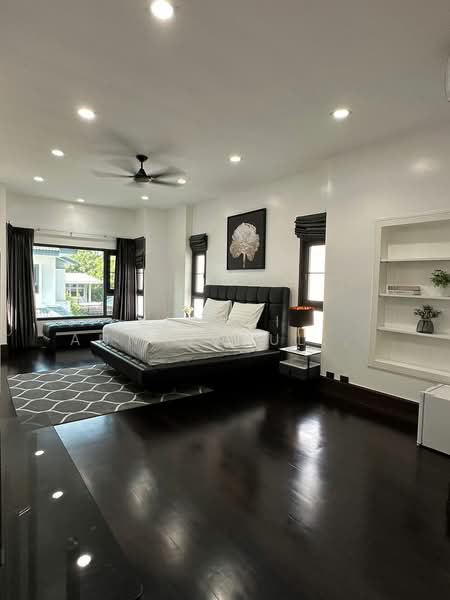 4-BR Villa, Bangkok, Khlong Tan Nua, Watthana, Bangkok, 4 Bedrooms, 550 sqm, Villa For Rent, by Vichai  Annavakulthorn, 500268843 - DDproperty.com