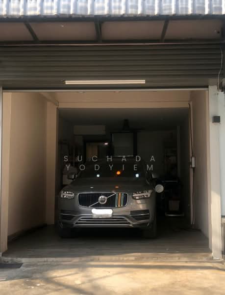 5-BR Townhouse, Bangkok, Bang Lam Phu Lang, Khlong San, Bangkok, 5 Bedrooms, 300 sqm, Townhouse For Sale, by Suchada Yodyiem, 500268845 - DDproperty.com