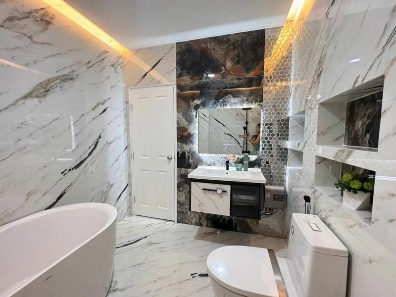 undefined, Chon Buri (Pattaya), Nong Pru, Bang Lamung (Pattaya), Chon Buri (Pattaya), 4 Bedrooms, 360 sqm, Villa For Sale, by Tanawan Surichai, 500268862 - DDproperty.com