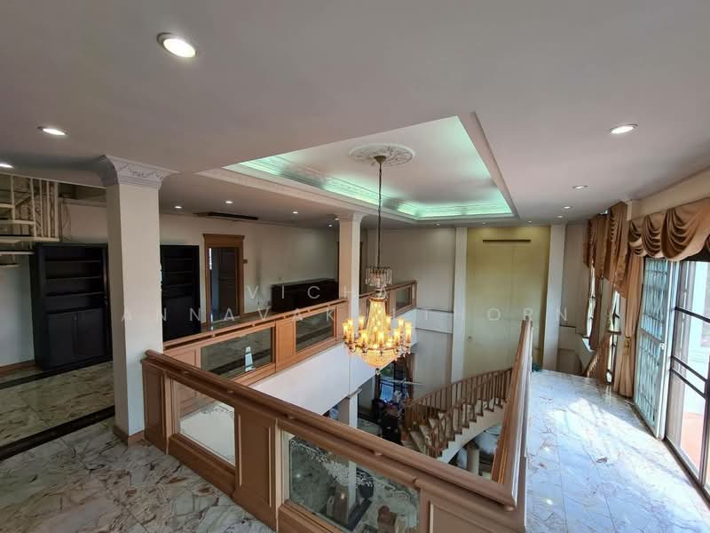 7-BR House, Bangkok, Chan Kasem, Chatuchak, Bangkok, 7 Bedrooms, 860 sqm, Single Detached House For Rent, by Vichai  Annavakulthorn, 500268895 - DDproperty.com