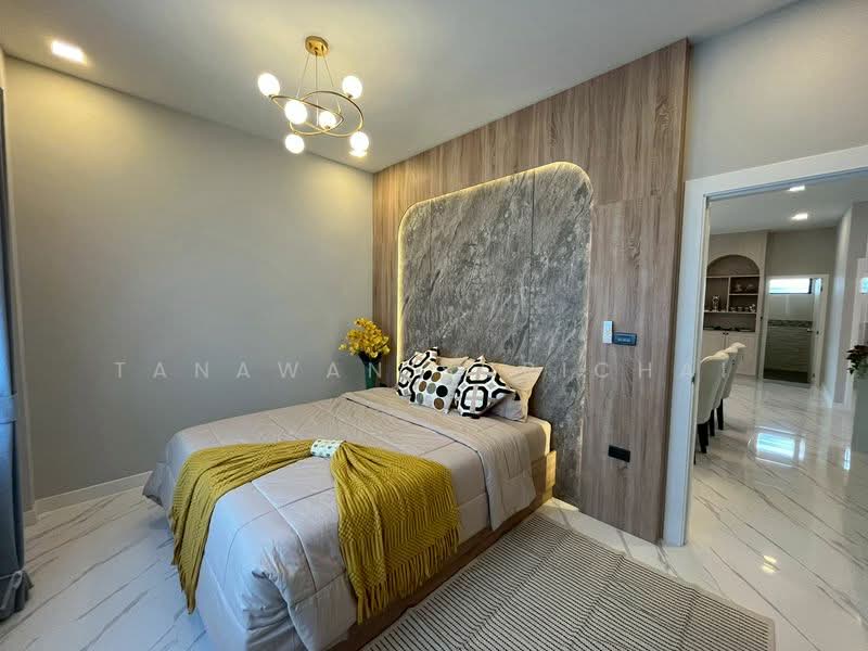 undefined, Chon Buri (Pattaya), Nong Pru, Bang Lamung (Pattaya), Chon Buri (Pattaya), 4 Bedrooms, 300 sqm, Villa For Sale, by Tanawan Surichai, 500268911 - DDproperty.com