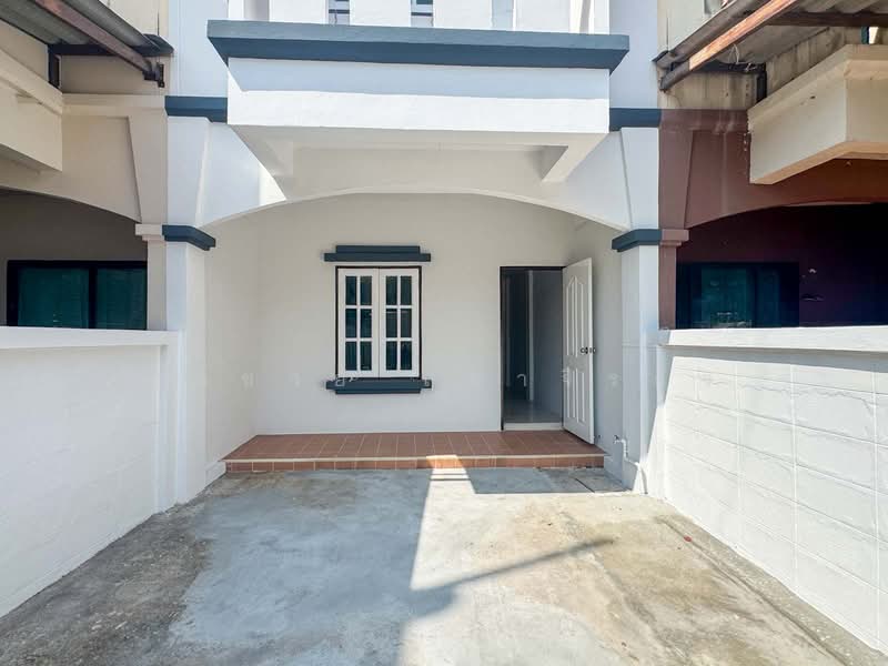 Master Home ลำลูกกา คลอง 7, Pathum Thani, เลียบคลอง 7, Lam Luk Ka, Lam Luk Ka, Pathum Thani, 2 Bedrooms, 100 sqm, Townhouse For Sale, by Somchai Ruechajirakit, 500268928 - DDproperty.com