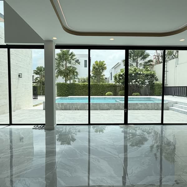 The Master Ekkamai-Ramintra, Bangkok, Soi Ramintra 39, Tha Rang, Bang Khen, Bangkok, 5 Bedrooms, 700 sqm, Single Detached House For Sale, by อลงกต คำนวรพร, 500268930 - DDproperty.com