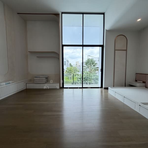 The Master Ekkamai-Ramintra, Bangkok, Soi Ramintra 39, Tha Rang, Bang Khen, Bangkok, 5 Bedrooms, 700 sqm, Single Detached House For Sale, by อลงกต คำนวรพร, 500268930 - DDproperty.com