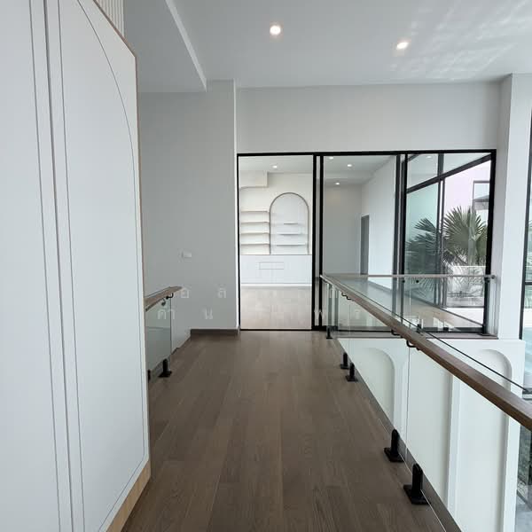 The Master Ekkamai-Ramintra, Bangkok, Soi Ramintra 39, Tha Rang, Bang Khen, Bangkok, 5 Bedrooms, 700 sqm, Single Detached House For Sale, by อลงกต คำนวรพร, 500268930 - DDproperty.com