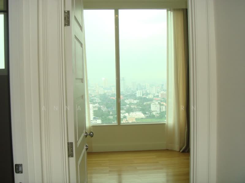Royce Private Residences, Bangkok, 61 Soi Sukhumvit 31, Khlongtoei Nua, Watthana, Bangkok, 2 Bedrooms, 112 sqm, Condo For Rent, by Vichai  Annavakulthorn, 500268951 - DDproperty.com