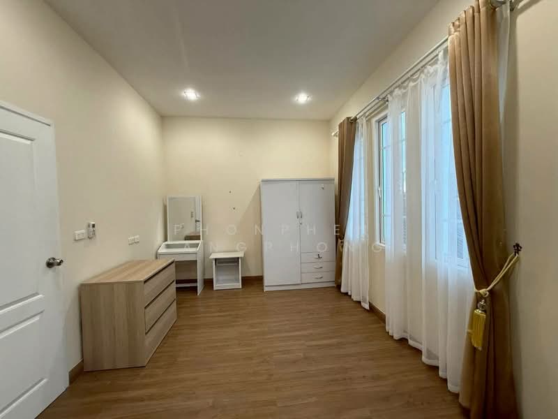 undefined, Chon Buri (Pattaya), Nong Pru, Bang Lamung (Pattaya), Chon Buri (Pattaya), 4 Bedrooms, 150 sqm, Single Detached House For Rent, by Phonphen Tangphong, 500268952 - DDproperty.com