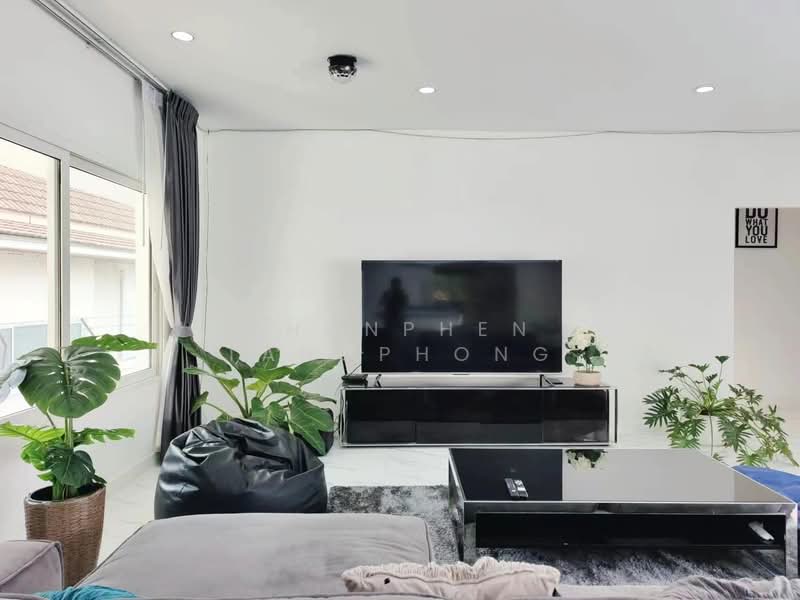 บ้าน 9-ห้องนอน, ชลบุรี, หนองปรือ, บางละมุง, ชลบุรี, 1,600 ตร.ม., บ้านเดี่ยว ให้เช่า, โดย Phonphen Tangphong, 500268955 - DDproperty.com