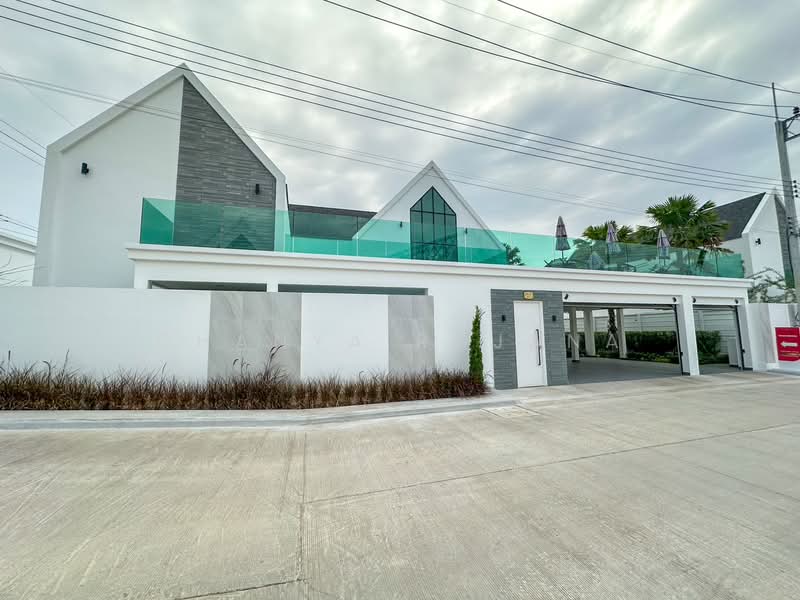 Larelana Villa : ลาเรลานา วิลล่า, ชลบุรี, Soi 22, ห้วยใหญ่, บางละมุง, ชลบุรี, 296 ตร.ม., วิลล่า ขาย, โดย Chanya Rojana, 500268986 - DDproperty.com