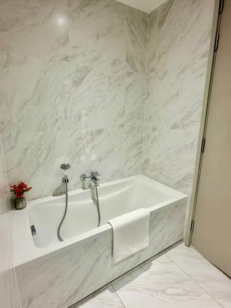 Fynn Asoke, Bangkok, 28 Sukhumvit 10 Alley, Khlong Toei, Khlong Toei, Bangkok, 2 Bedrooms, 48 sqm, Condo For Sale, by Suchada Yodyiem, 500268997 - DDproperty.com