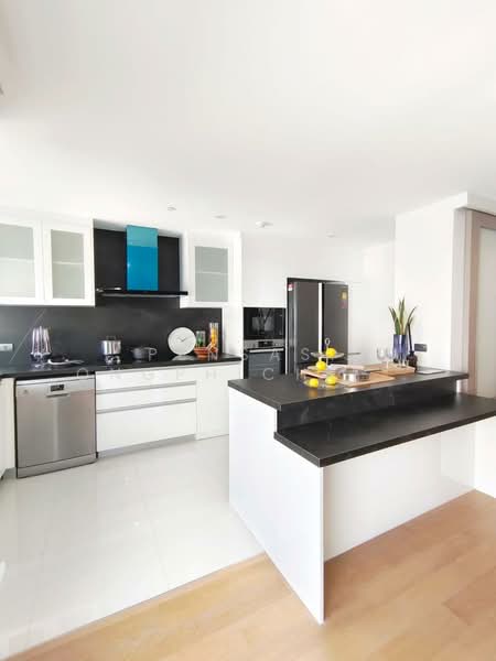 GM Residence, Bangkok, Soi Ekkamai 18, Khlong Tan Nua, Watthana, Bangkok, 3 Bedrooms, 220 sqm, Apartment For Rent, by Pensasi Ongphichetmetha, 500269068 - DDproperty.com