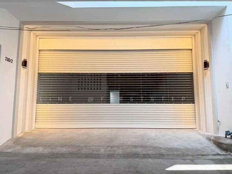 For Sale - 4.5 Storey Townhome Sukhumvit 101, Near BTS Punnawithi, Bangkok