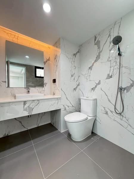 For Sale - 4.5 Storey Townhome Sukhumvit 101, Near BTS Punnawithi, Bangkok