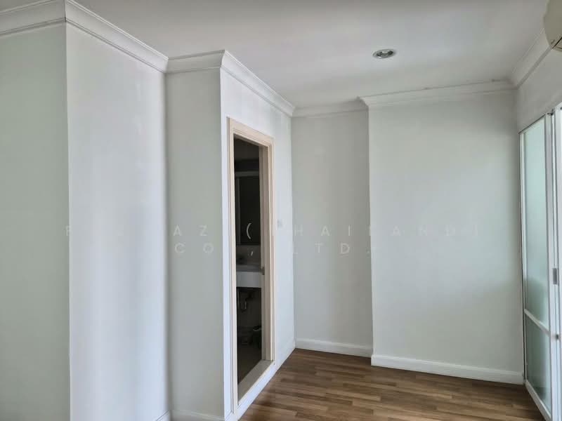 Lumpini Place Rama 9-Ratchada, Bangkok, Rama 9 Road, Huai Khwang, Huai Khwang, Bangkok, 1 Bedroom, 34 sqm, Condo For Sale, by Fazwaz (Thailand) Co., Ltd., 500269116 - DDproperty.com