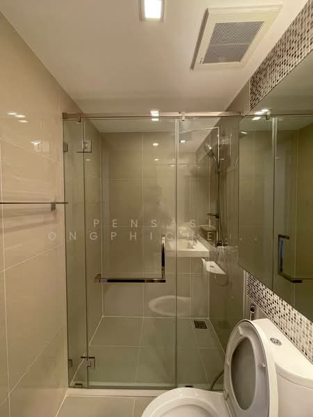 Bright Wongwian Yai, Bangkok, 18 Somdet Phra Chao Tak Sin Road, Bukkalo, Thon Buri, Bangkok, 2 Bedrooms, 72 sqm, Condo For Rent, by Pensasi Ongphichetmetha, 500269134 - DDproperty.com