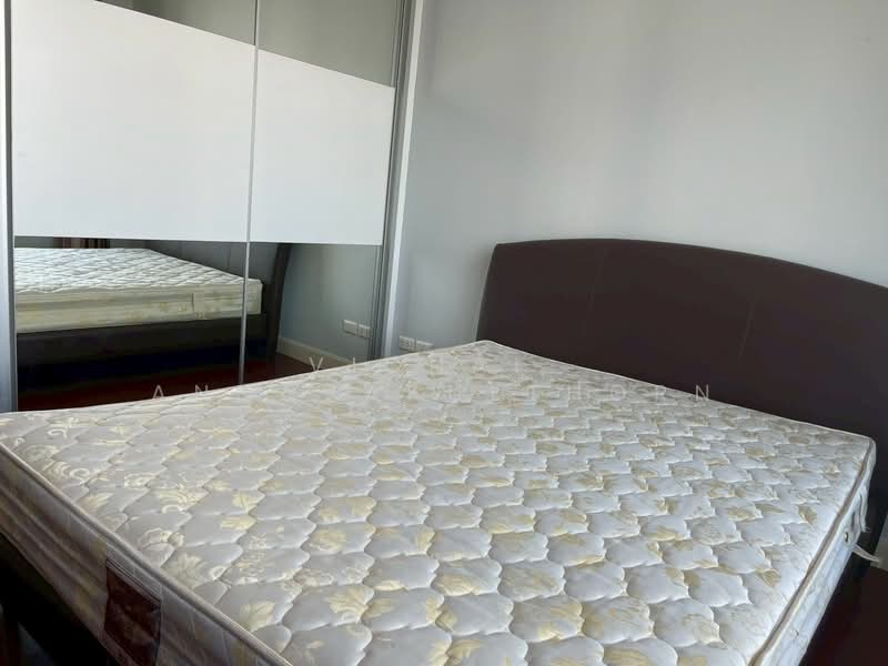 Siri Residence, Bangkok, 21 Soi Sukhumvit 24, Khong Tan, Khlong Toei, Bangkok, 2 Bedrooms, 120 sqm, Condo For Rent, by Vichai  Annavakulthorn, 500269135 - DDproperty.com