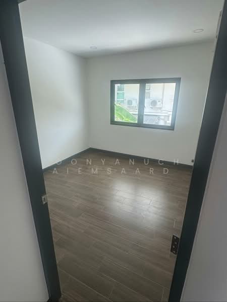 undefined, Bangkok, Nong Bon, Prawet, Bangkok, 5 Bedrooms, 180 sqm, Single Detached House For Rent, by Poonyanuch Aiemsaard, 500269167 - DDproperty.com