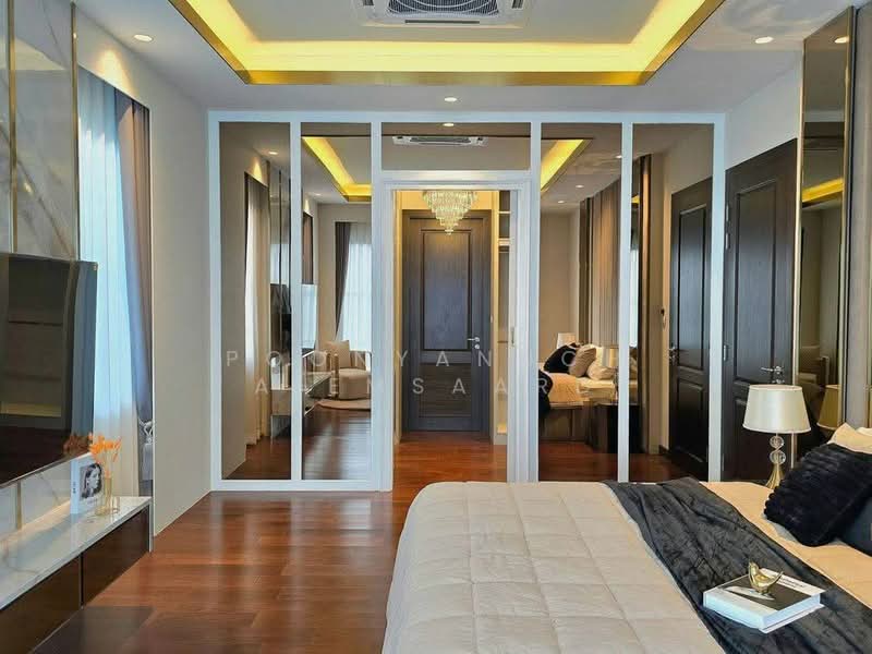 undefined, Bangkok, Huai Khwang, Huai Khwang, Bangkok, 4 Bedrooms, 360 sqm, Single Detached House For Sale, by Poonyanuch Aiemsaard, 500269205 - DDproperty.com