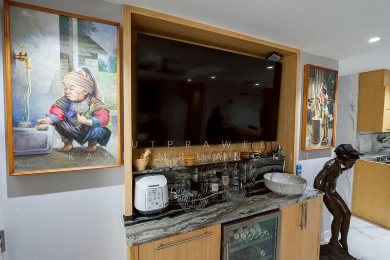 Baan Thanon Sarasin condominium, Bangkok, Sarasin, Lumphini, Pathum Wan, Bangkok, 2 Bedrooms, 93 sqm, Condo For Rent, by Nutprawee Kaseamruangkit, 500269206 - DDproperty.com