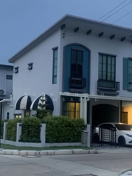 Anasiri Ramkhamhaeng, Bangkok, Ramkhamhaeng 122, Khlong Song Ton Nun, Lat Krabang, Bangkok, 2 Bedrooms, 99 sqm, Townhouse For Rent, by Poonyanuch Aiemsaard, 500269215 - DDproperty.com