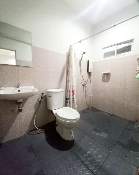 บ้านฟ้าสวยริมแคว กาญจนบุรี, Kanchanaburi, Lat Ya, Muang Kanchanaburi, Kanchanaburi, 2 Bedrooms, 100 sqm, Townhouse For Sale, by The Best Property เปี๊ยก, 500269222 - DDproperty.com