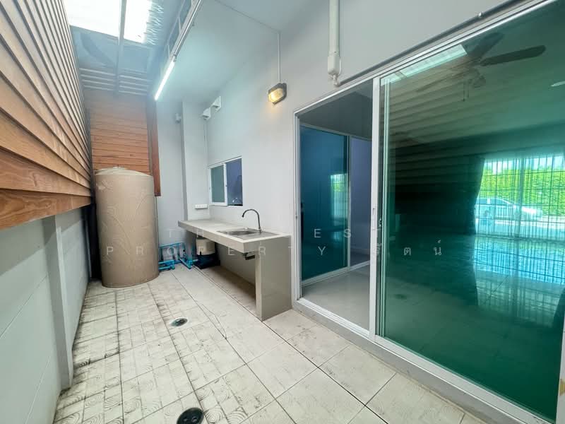 หมู่บ้านโมดิวิลล่า รังสิต (Modi Villa Rangsit) สวนพริกไทย ปทุมธานี, Pathum Thani, Suan Pring Thai, Muang Pathum Thani, Pathum Thani, 3 Bedrooms, 120 sqm, Townhouse For Sale, by The Best Property รัตน์, 500269299 - DDproperty.com