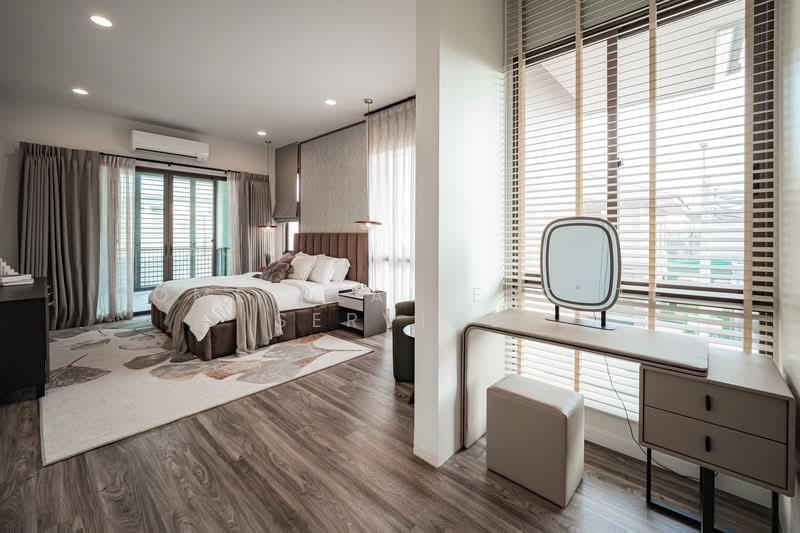 Burasiri Krungthep Kreetha, Bangkok, 95 Soi Pracha Ruam Chai, Hua Mak, Bang Kapi, Bangkok, 4 Bedrooms, 238 sqm, Single Detached House For Sale, by HOME Real Estate Service, 500269347 - DDproperty.com