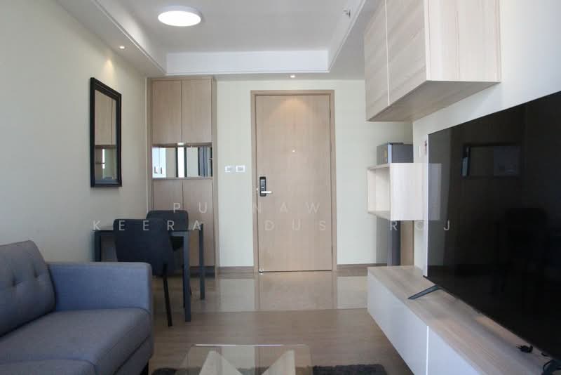Regal Sathon-Naradhiwas, Bangkok, Naradhiwas Rajanagarindra Road, Thung Maha Mek, Sathon, Bangkok, 1 Bedroom, 32 sqm, Condo For Rent, by Punnawat Keeratidusitroj, 500269349 - DDproperty.com
