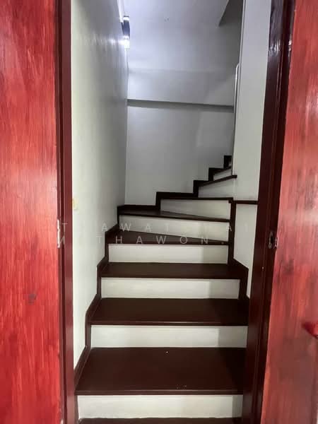ทาวน์เฮ้าส์ 2-ห้องนอน, กรุงเทพ, ท่าแร้ง, บางเขน, กรุงเทพ, 200 ตร.ม., ทาวน์เฮ้าส์ ให้เช่า, โดย Thawatchai Methawongworakul, 500269381 - DDproperty.com