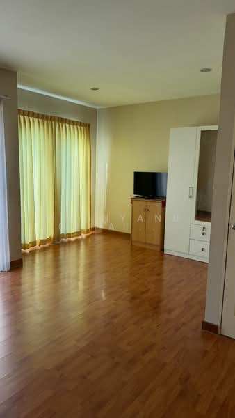 Baan Klang Muang S-Sense Onnuch-Wongwan, Bangkok, Lat Krabang Road, Lat Krabang, Lat Krabang, Bangkok, 3 Bedrooms, 128 sqm, Townhouse For Sale, by Poonyanuch Aiemsaard, 500269413 - DDproperty.com