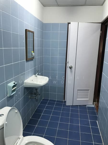 4-BR Townhouse, Bangkok, Lat Yao, Chatuchak, Bangkok, 4 Bedrooms, 330 sqm, Townhouse For Rent, by Thawatchai Methawongworakul, 500269441 - DDproperty.com