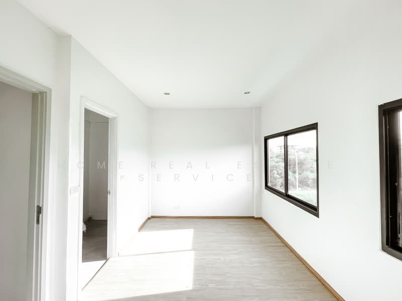 Phumsiri Townhome Sridan 22, Samut Prakan, Bang Kaeo, Bang Plee, Samut Prakan, 4 Bedrooms, 190 sqm, Townhouse For Sale, by HOME Real Estate Service, 500269539 - DDproperty.com