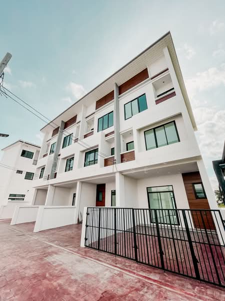 Phumsiri Townhome Sridan 22, Samut Prakan, Bang Kaeo, Bang Plee, Samut Prakan, 4 Bedrooms, 190 sqm, Townhouse For Sale, by HOME Real Estate Service, 500269539 - DDproperty.com