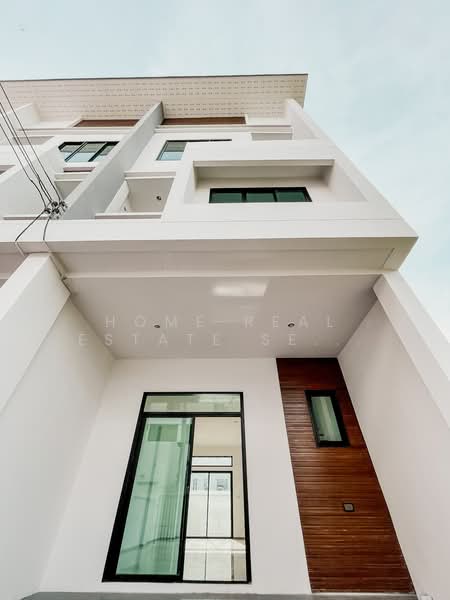 Phumsiri Townhome Sridan 22, Samut Prakan, Bang Kaeo, Bang Plee, Samut Prakan, 4 Bedrooms, 190 sqm, Townhouse For Sale, by HOME Real Estate Service, 500269539 - DDproperty.com