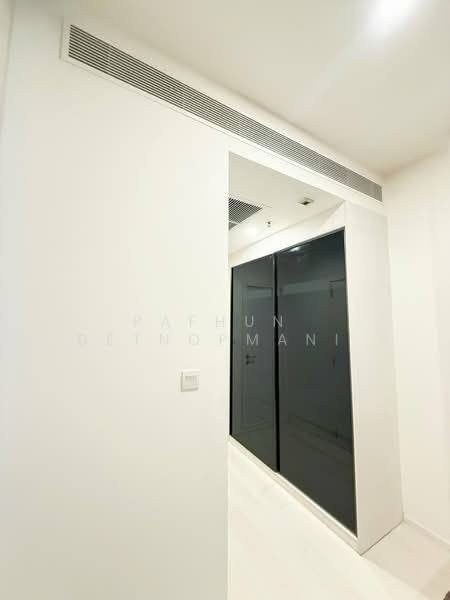 Mazarine Ratchayothin, Bangkok, Soi Phahonyothin 30, Phahonyothin Road, Chan Kasem, Chatuchak, Bangkok, 1 Bedroom, 42 sqm, Condo For Rent, by Pafhun  Detnopmani , 500269547 - DDproperty.com