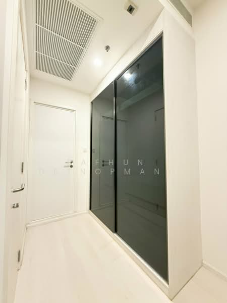 Mazarine Ratchayothin, Bangkok, Soi Phahonyothin 30, Phahonyothin Road, Chan Kasem, Chatuchak, Bangkok, 1 Bedroom, 42 sqm, Condo For Rent, by Pafhun  Detnopmani , 500269547 - DDproperty.com